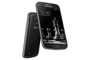 Samsung Galaxy S4 Black Edition-3